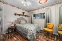 1970 HOMETTE Manufactured Home
