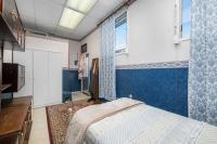1970 HOMETTE Manufactured Home