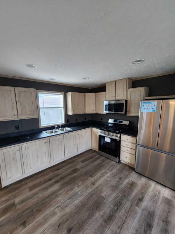 2025 Clayton Adrenaline 7016-4200 Manufactured Home