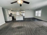 2023 CHAMPION HOME BUILDERS INC SKYLINE Manufactured Home