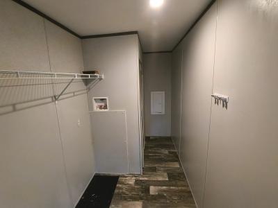 Photo 3 of 10 of home located at 3520 Aetna Furnace Highway Magnolia, KY 42757
