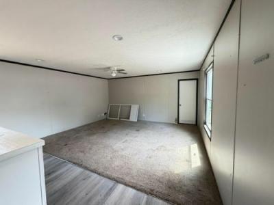 Photo 4 of 12 of home located at 3615 Cedar Street Damon, TX 77430