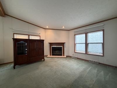 Photo 5 of 9 of home located at 25189 Middlesex Woodhaven, MI 48183