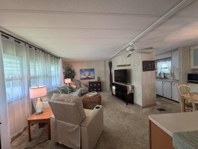 Photo 4 of 12 of home located at 3901 Bahia Vista St. #109 Sarasota, FL 34232