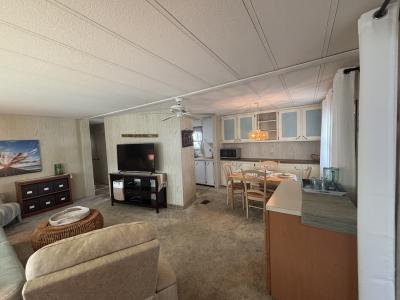 Photo 5 of 12 of home located at 3901 Bahia Vista St. #109 Sarasota, FL 34232