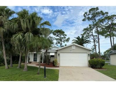 Mobile Home at 4317 Via Los Angeles North Fort Myers, FL 33903
