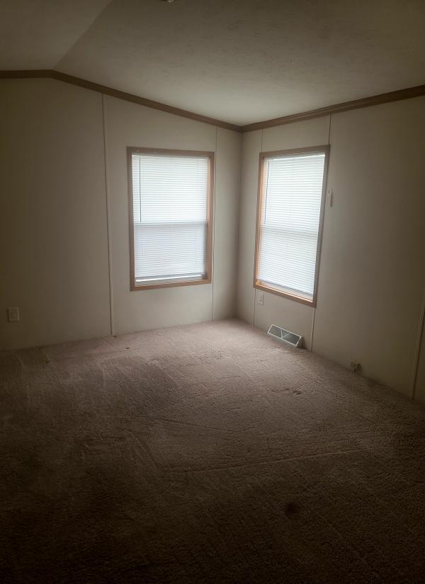 2004 Skyline Knollwood Mobile Home