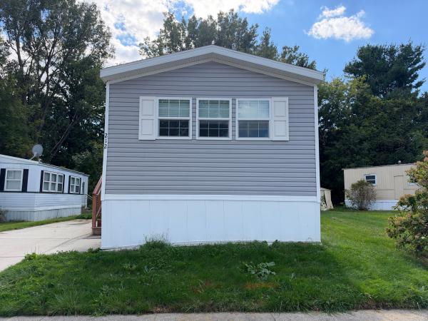 Photo 1 of 2 of home located at 618 Clements South Lyon, MI 48178