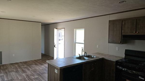 Photo 1 of 2 of home located at 601 S Vista Ln Lot #161 Edmond, OK 73034
