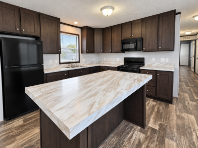 Photo 4 of 12 of home located at 3663 Pinoak Street #883 Clarkston, MI 48348