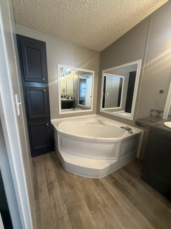 2006 American Homestar Corp Mobile Home For Rent