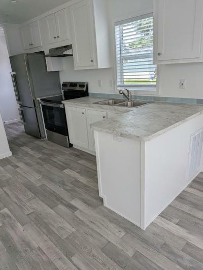 Photo 2 of 8 of home located at 17031 Us-301 #114 Dade City, FL 33523