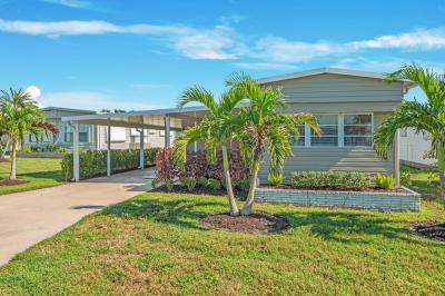 Photo 3 of 8 of home located at 508 44th Ave East Lot N-16 Bradenton, FL 34203