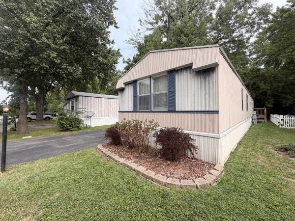 2001 Fleetwood Manufactured Home