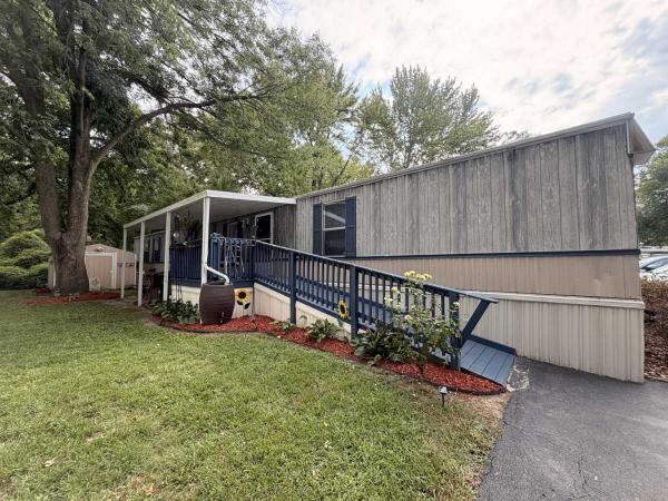 2001 Fleetwood Manufactured Home