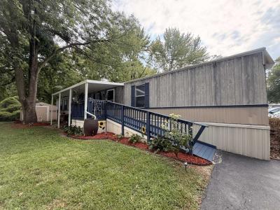 Photo 4 of 18 of home located at 130 Eldorado Dr Saint Peters, MO 63376