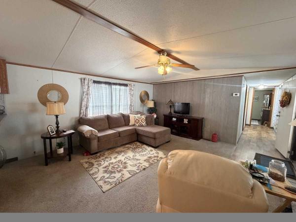 2001 Fleetwood Manufactured Home