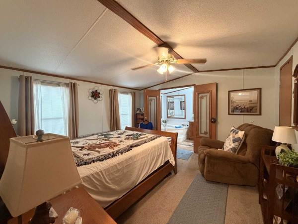 2001 Fleetwood Manufactured Home