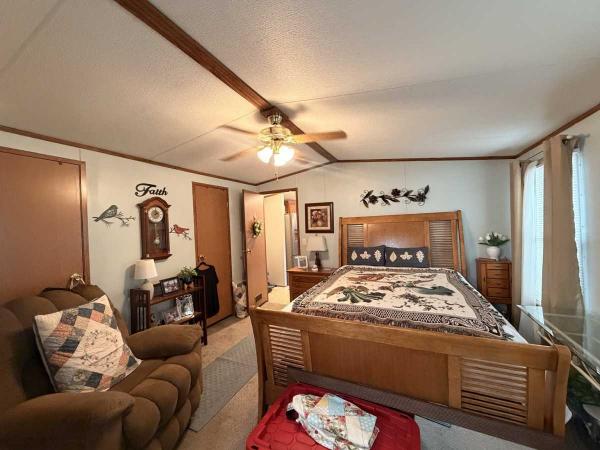 2001 Fleetwood Manufactured Home