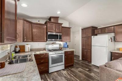 Photo 2 of 20 of home located at 16225 N Cave Creek Rd 85 Phoenix, AZ 85032