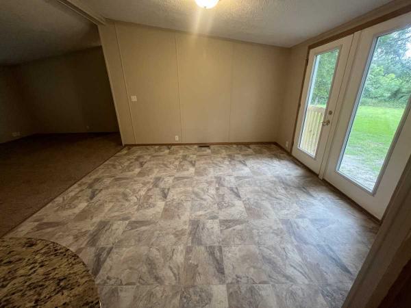 1999 Four Seasons Mobile Home