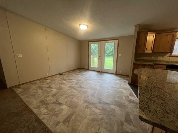 1999 Four Seasons Mobile Home