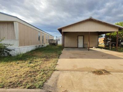 Photo 2 of 19 of home located at 3133 Odell Street San Angelo, TX 76905