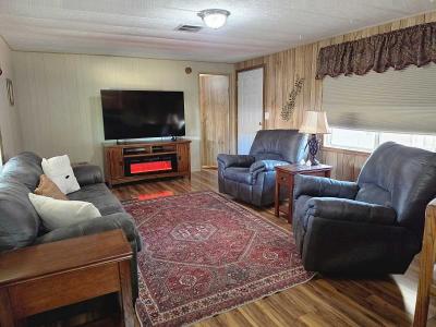 Photo 5 of 8 of home located at 2605 S Tomahawk Rd, Lot 10 Apache Junction, AZ 85119