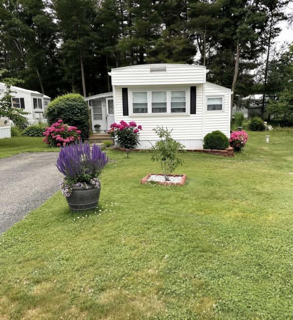 New Yorker Mobile Home For Sale