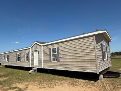 Mobile Home at Tri-State Home Sales Llc 15475 Us Highway 431 N Headland, AL 36345