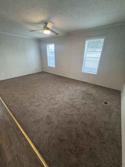 Photo 4 of 11 of home located at 17119 Ivanhoe Macomb, MI 48044