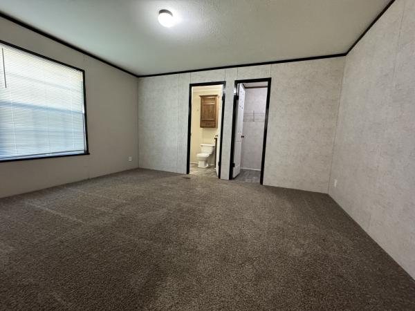 2016 Redman 1670202RA Mobile Home