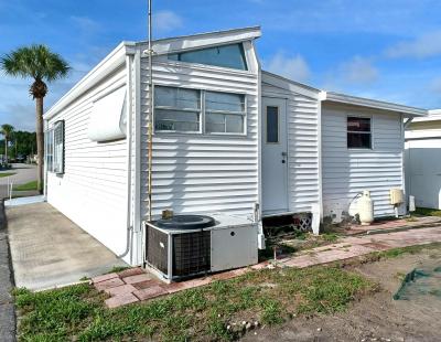 Photo 4 of 16 of home located at 37519 Bingo Blvd 182 Zephyrhills, FL 33541