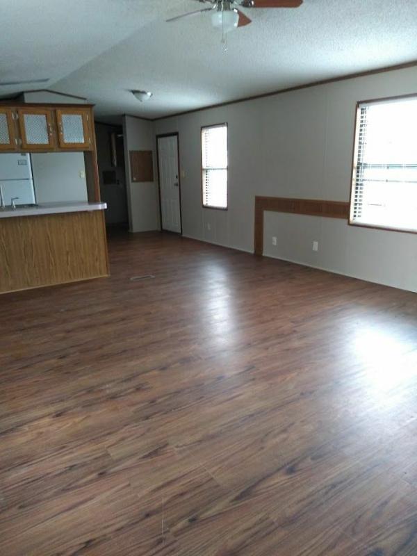 1992 Chief Ind Bonnavilla Mobile Home
