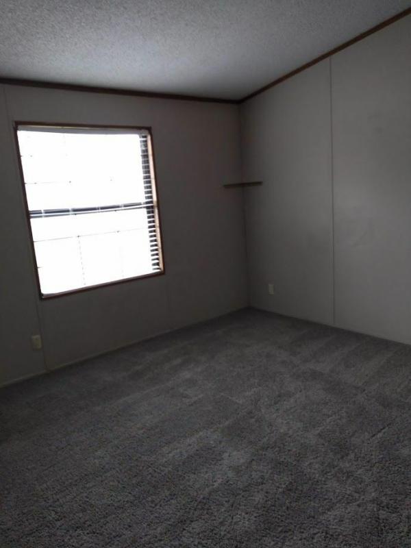 1992 Chief Ind Bonnavilla Mobile Home