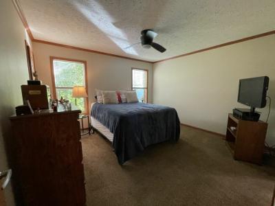 Photo 5 of 20 of home located at 173 Northshore Road Elgin, IL 60123