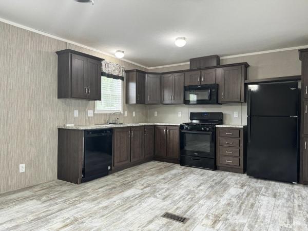 Photo 1 of 2 of home located at 3907 Satellite Ln., Site 217 Midland, MI 48642