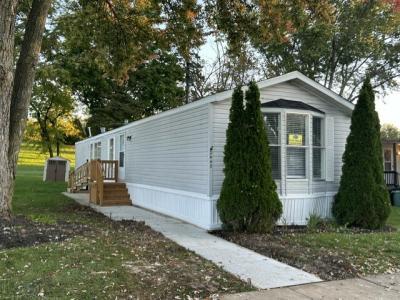 Photo 2 of 10 of home located at 2448 Carl Ct, #58 Wixom, MI 48393