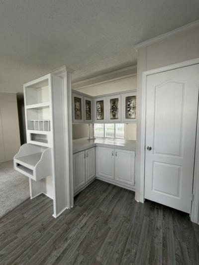 Photo 4 of 10 of home located at 2443 Carl Ct, #93 Wixom, MI 48393