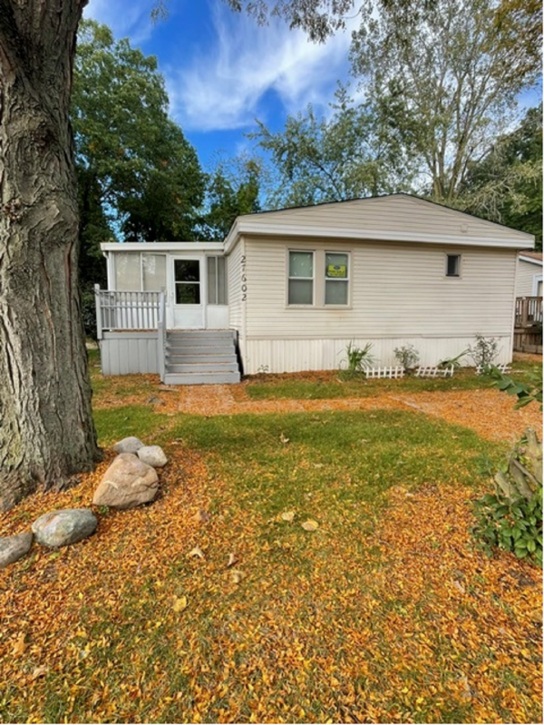 1979 Village Green Mobile Home For Sale