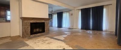 Photo 2 of 8 of home located at 161 W. Clydesdale Mount Morris, MI 48458