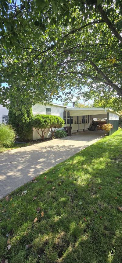 Photo 2 of 30 of home located at 406 Brandywine Pl, #402 Lansing, MI 48906
