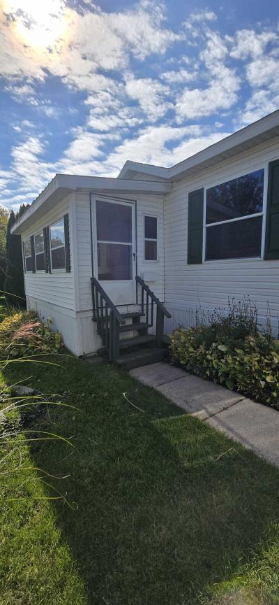 Photo 4 of 30 of home located at 406 Brandywine Pl, #402 Lansing, MI 48906