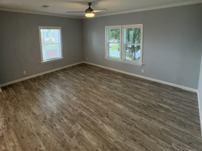 Photo 5 of 14 of home located at 21 NE North Warner Drive Jensen Beach, FL 34957