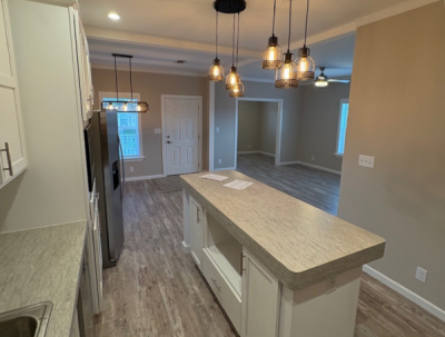 Photo 5 of 16 of home located at 96 North Warner Drive Jensen Beach, FL 34957