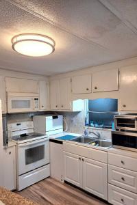 AGE 40+ PARK Mobile Home