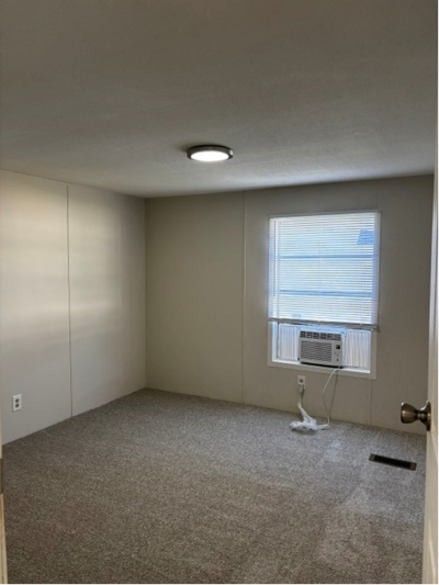 Photo 5 of 6 of home located at 43355 Normandy Ave, #628 Sterling Heights, MI 48314