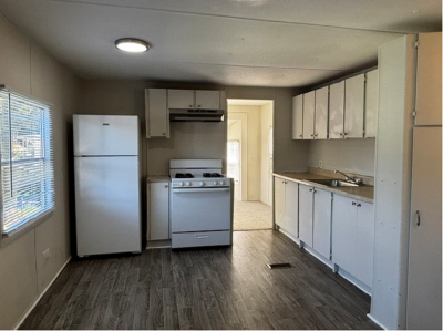 Photo 4 of 7 of home located at 43167 Riviera Ave, #86 Sterling Heights, MI 48314