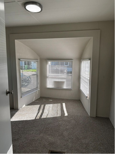 Photo 6 of 7 of home located at 43167 Riviera Ave, #86 Sterling Heights, MI 48314