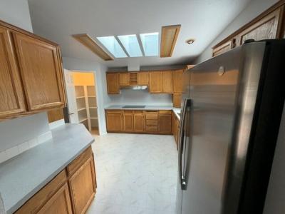 Photo 4 of 19 of home located at 5041 Cumberland Ct SE Sp. #16 Salem, OR 97306